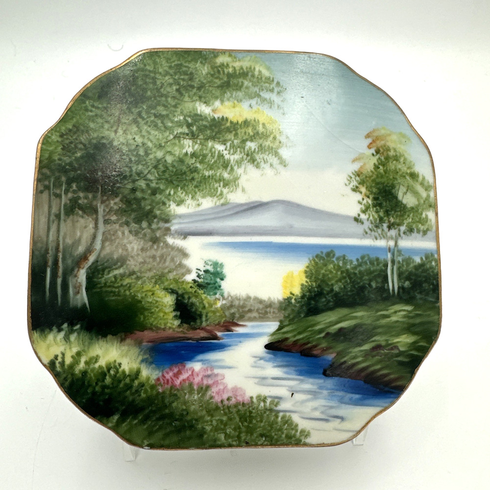 Gorgeous Vintage Kasuga Ware Japan Wall Pocket Pastural Scene Handpainted